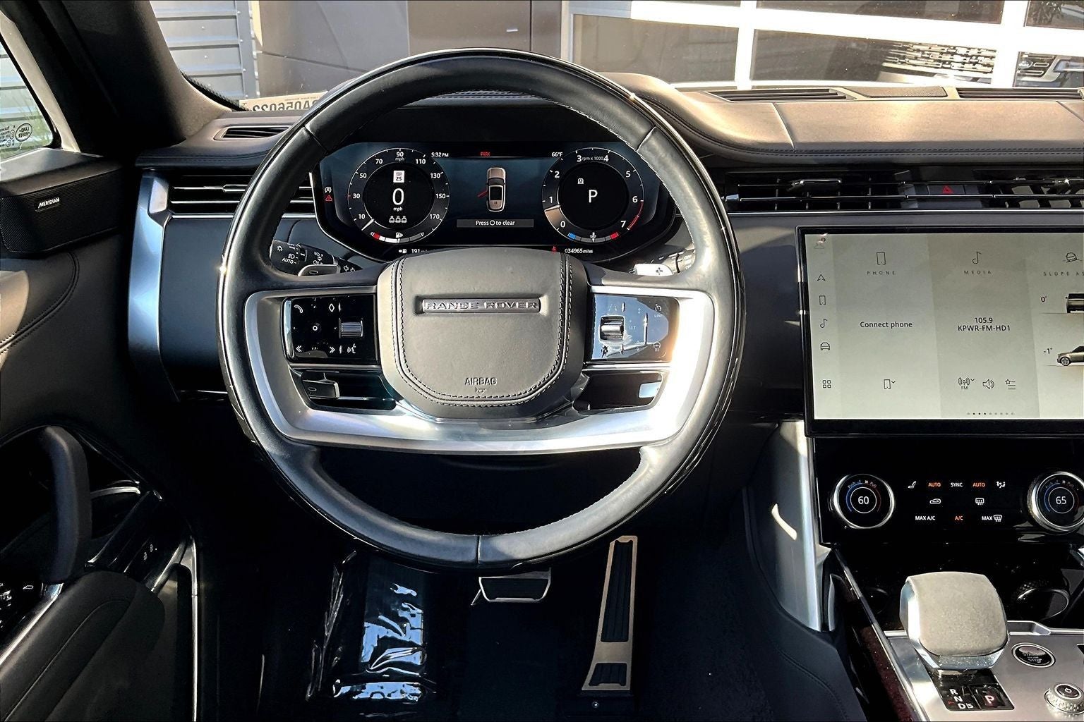 2023 Land Rover Range Rover SE