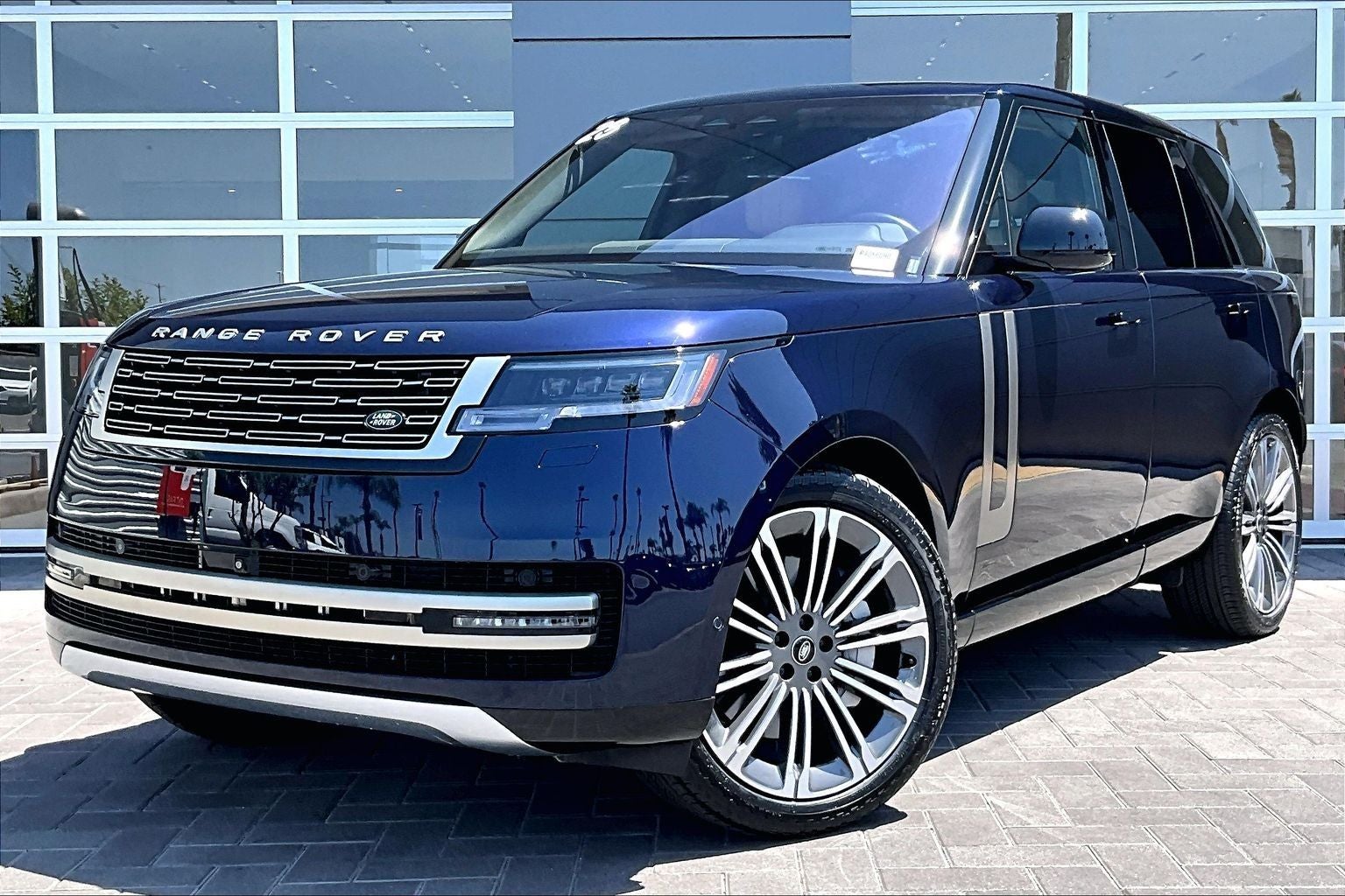 2023 Land Rover Range Rover SE