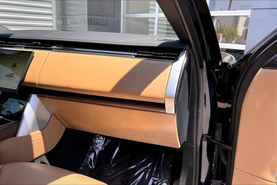 2023 Land Rover Range Rover SE