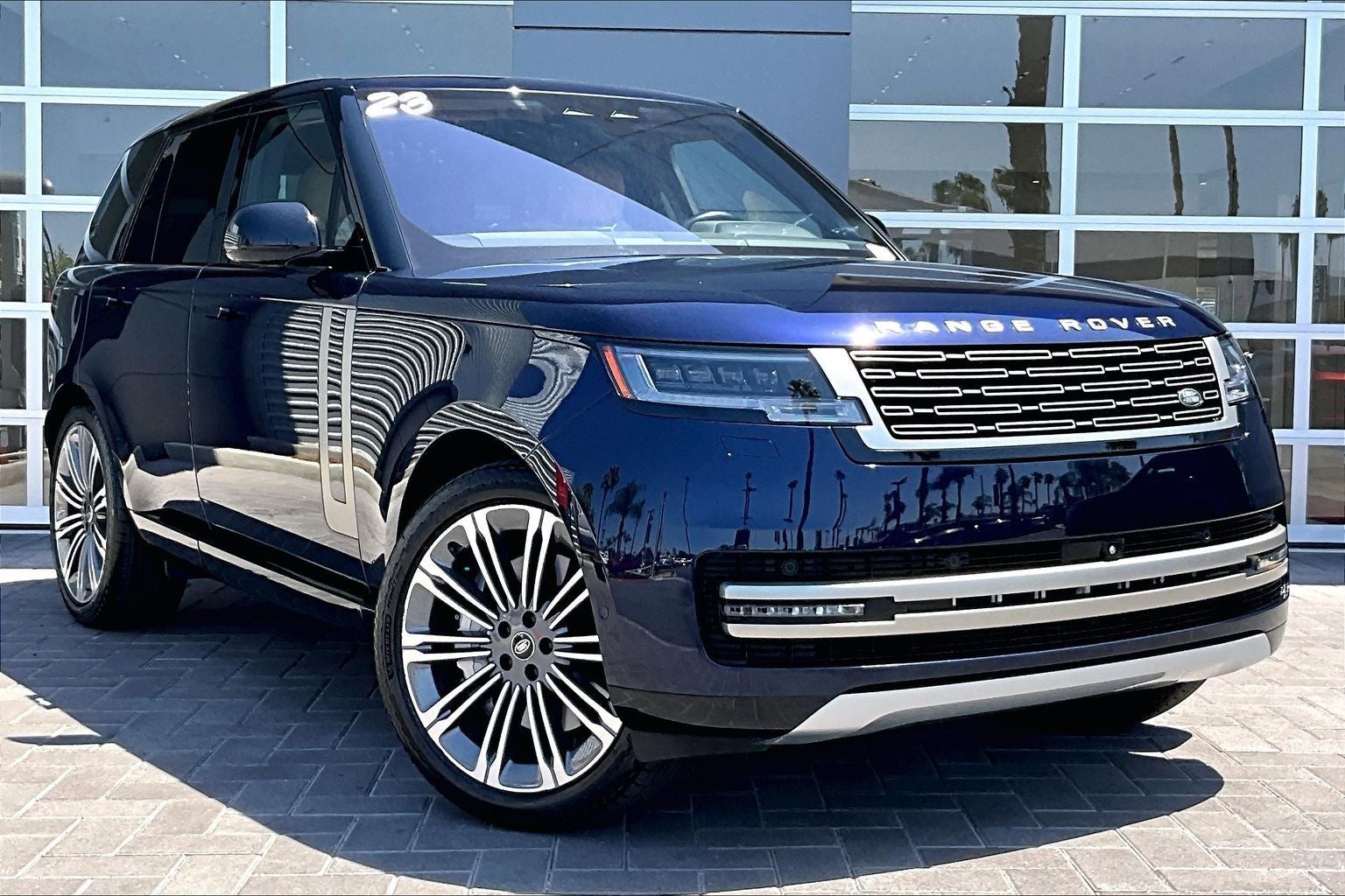 2023 Land Rover Range Rover SE