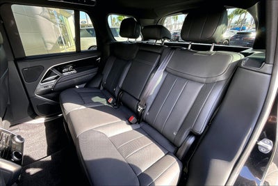 2023 Land Rover Range Rover SE