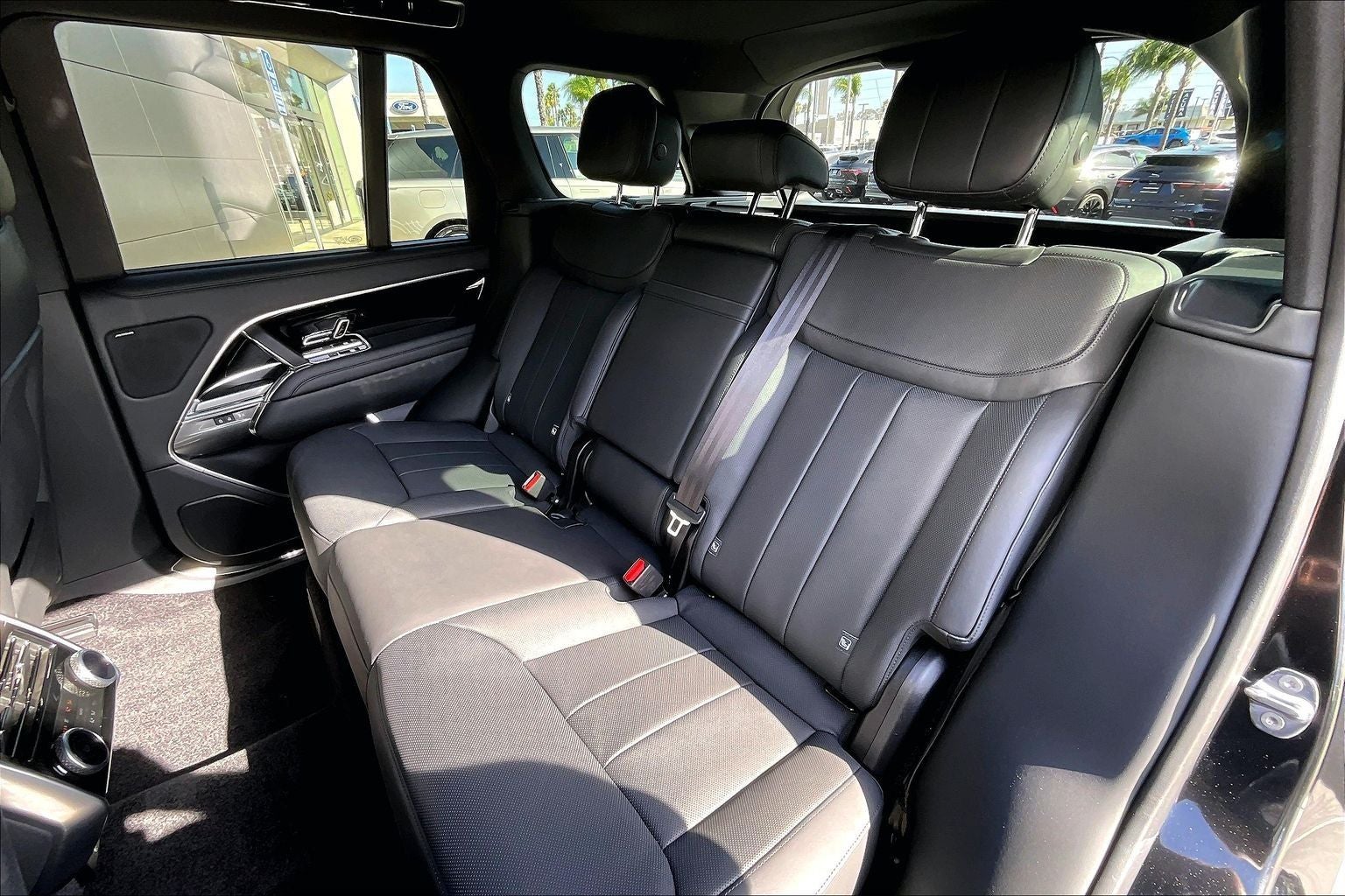 2023 Land Rover Range Rover SE