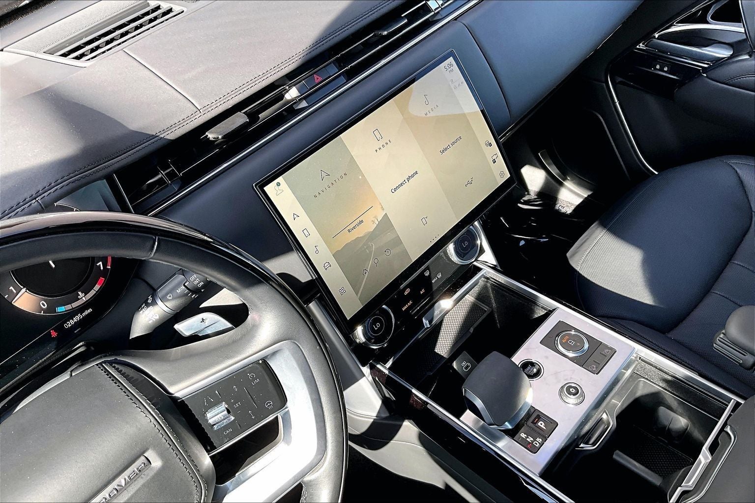 2023 Land Rover Range Rover SE