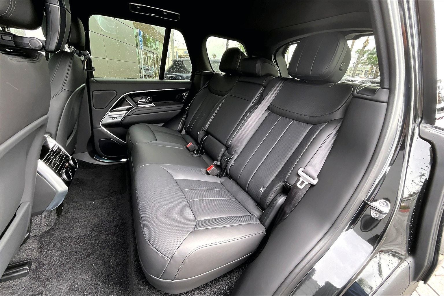 2026 Land Rover Range Rover SE