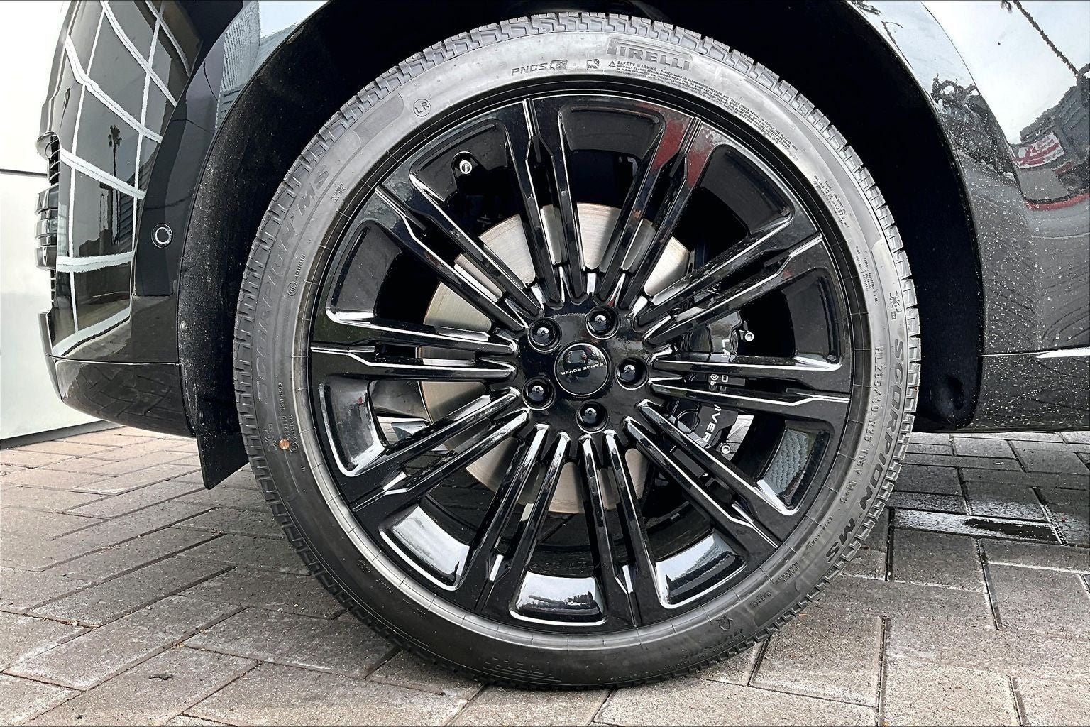 2026 Land Rover Range Rover SE