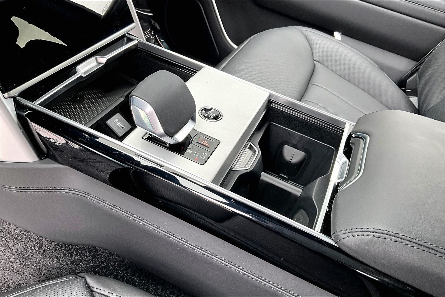 2026 Land Rover Range Rover SE