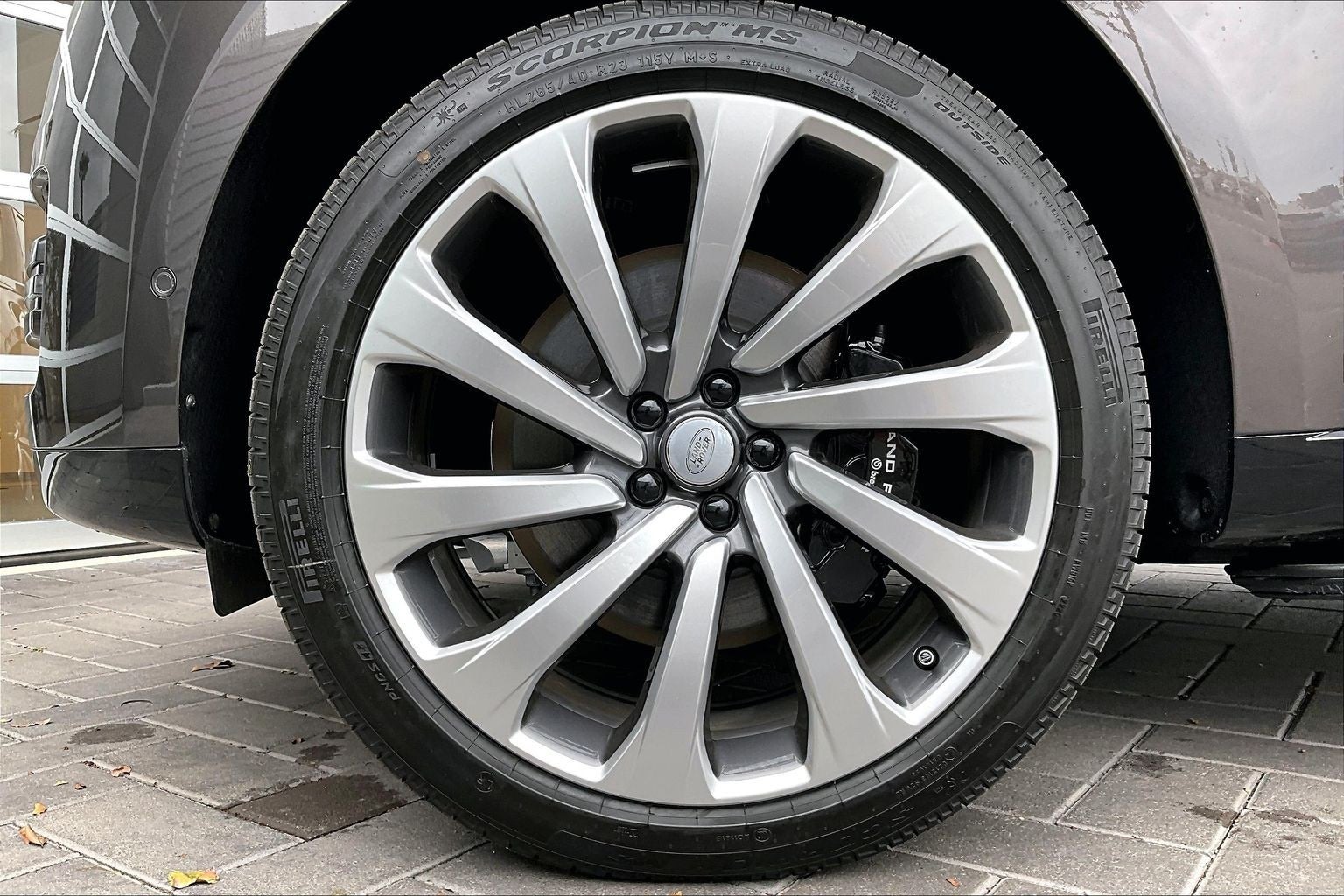 2025 Land Rover Range Rover SE