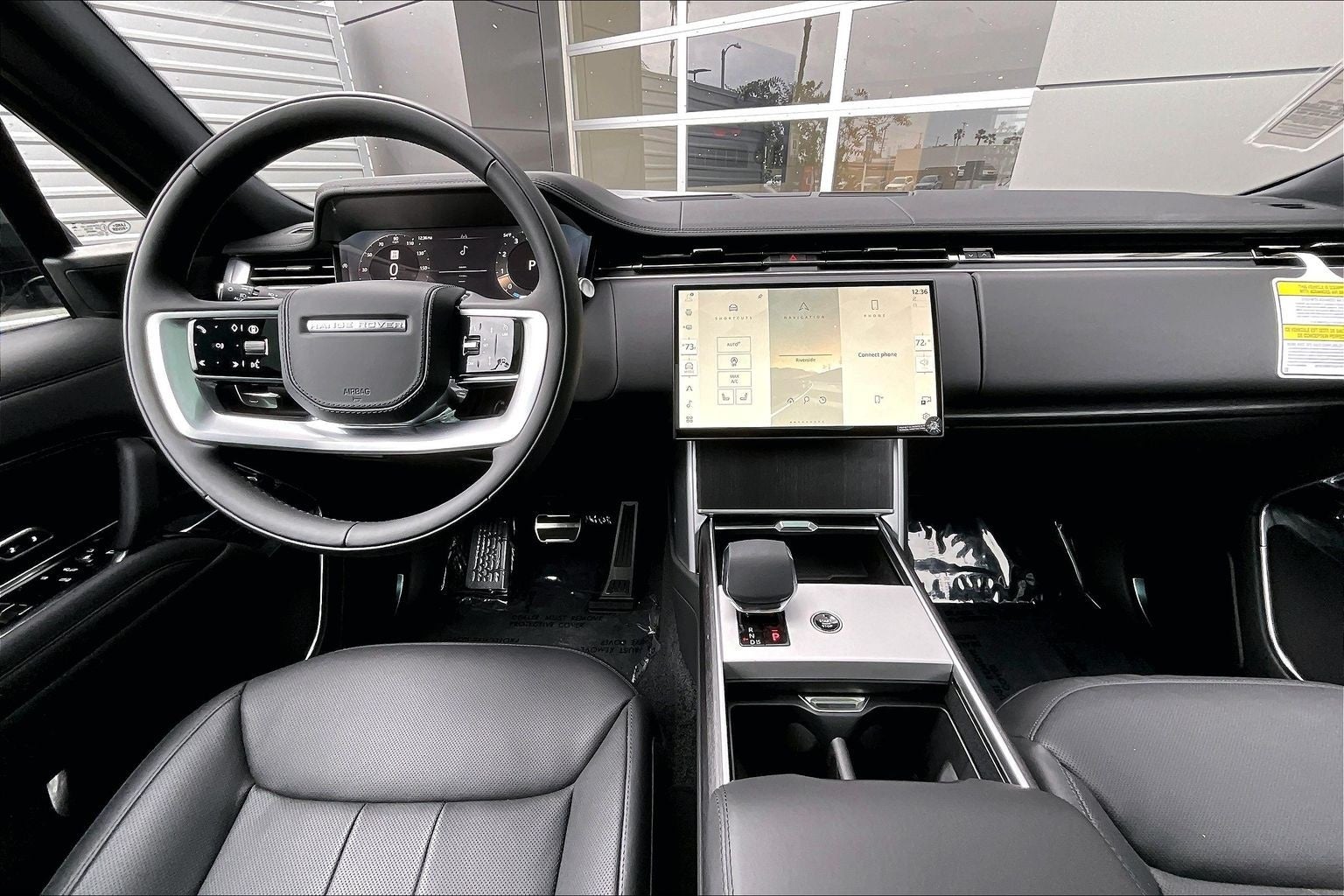 2025 Land Rover Range Rover SE