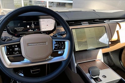 2026 Land Rover Range Rover SE