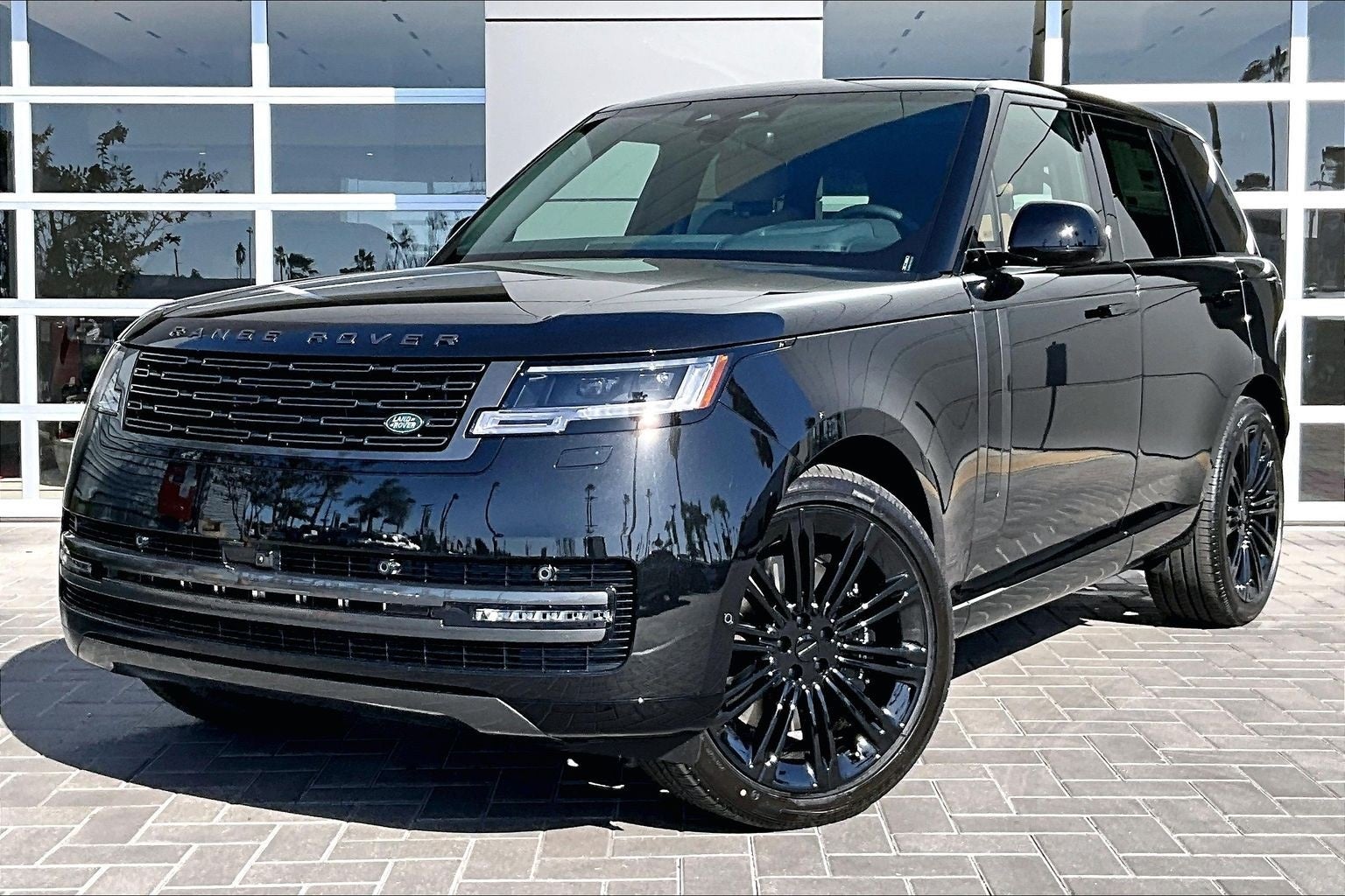 2026 Land Rover Range Rover SE