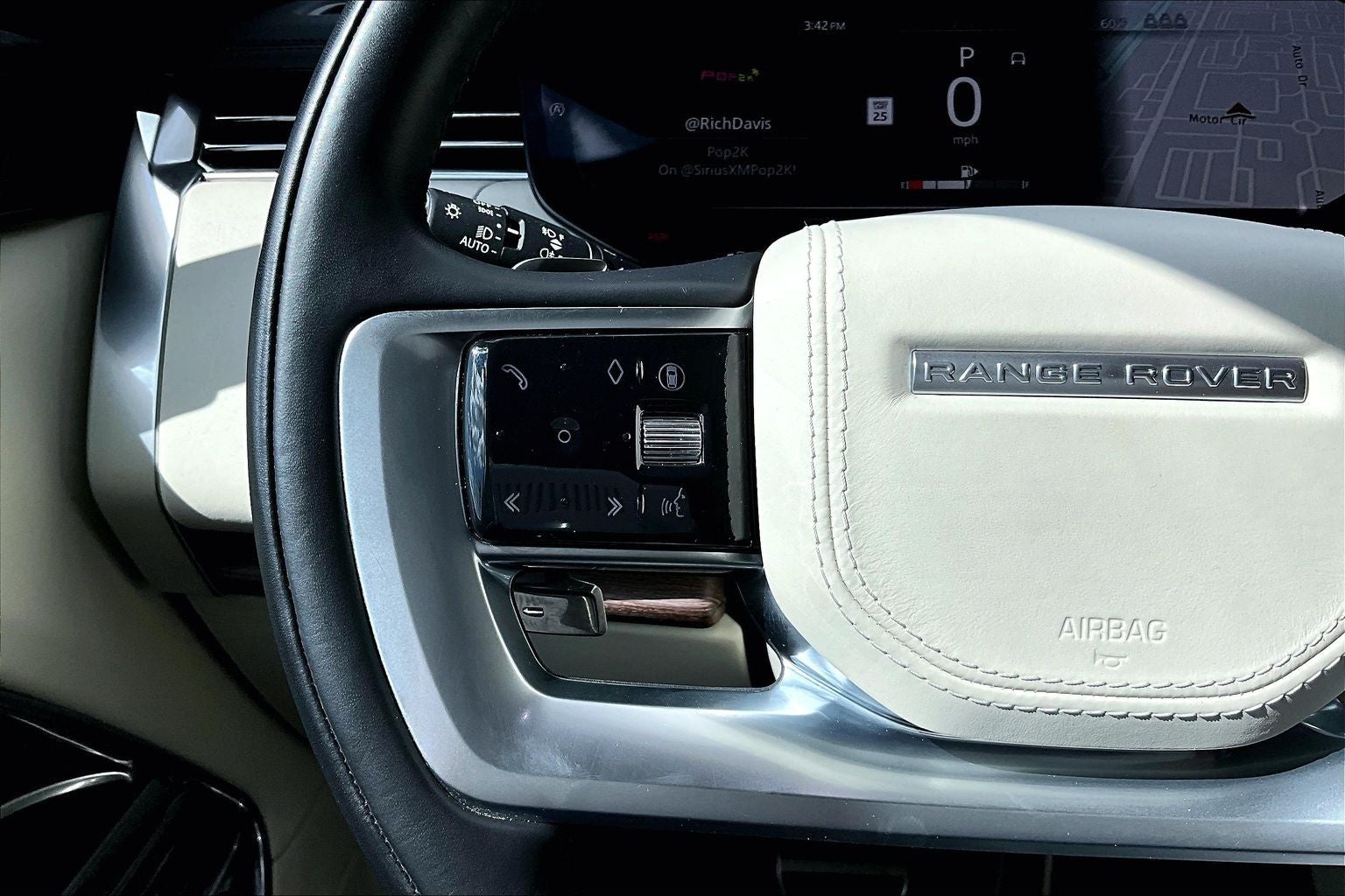 2024 Land Rover Range Rover SE
