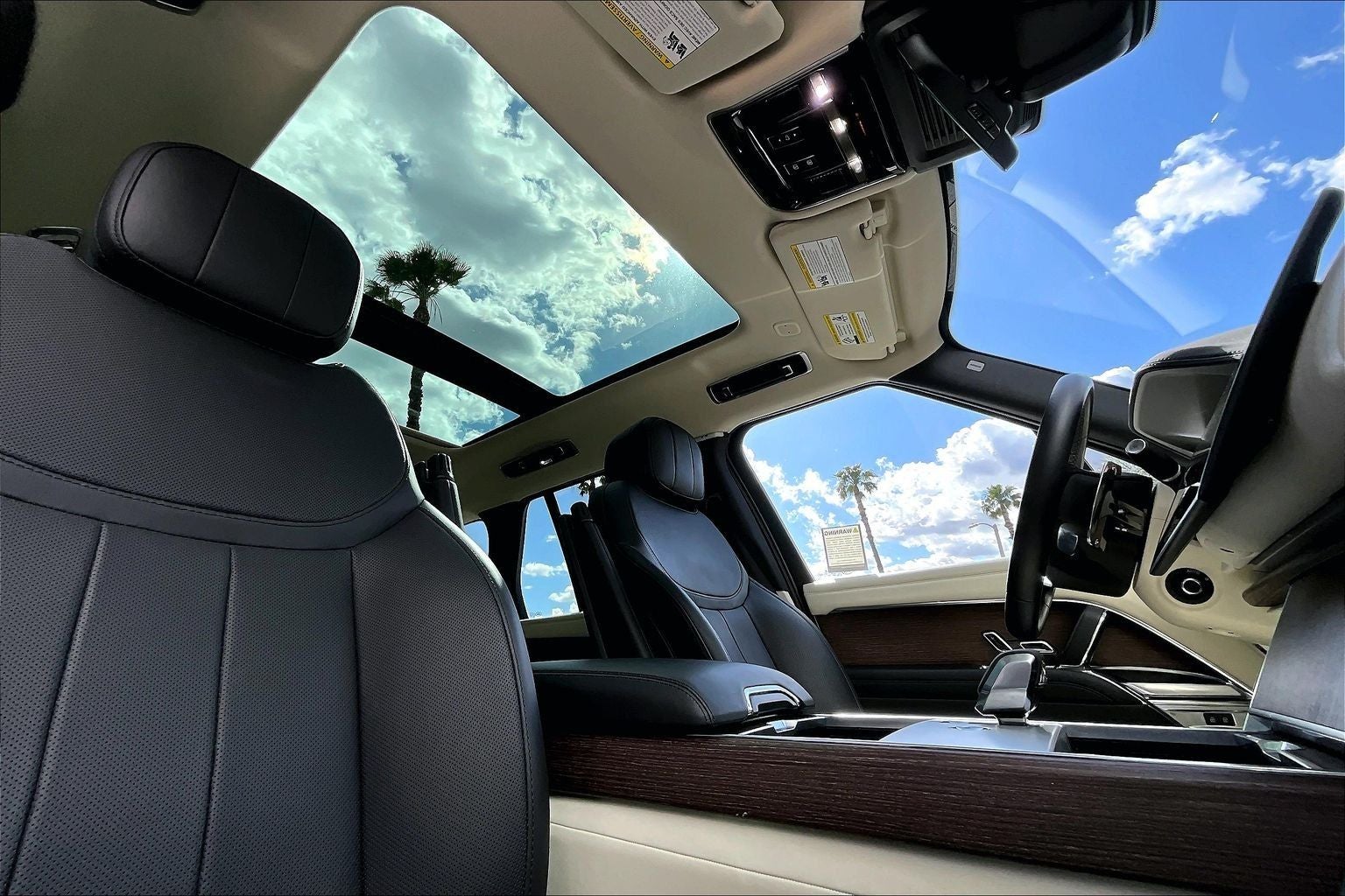 2024 Land Rover Range Rover SE