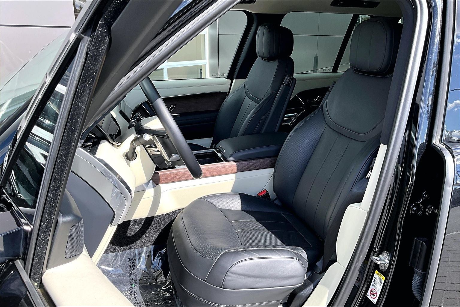 2024 Land Rover Range Rover SE