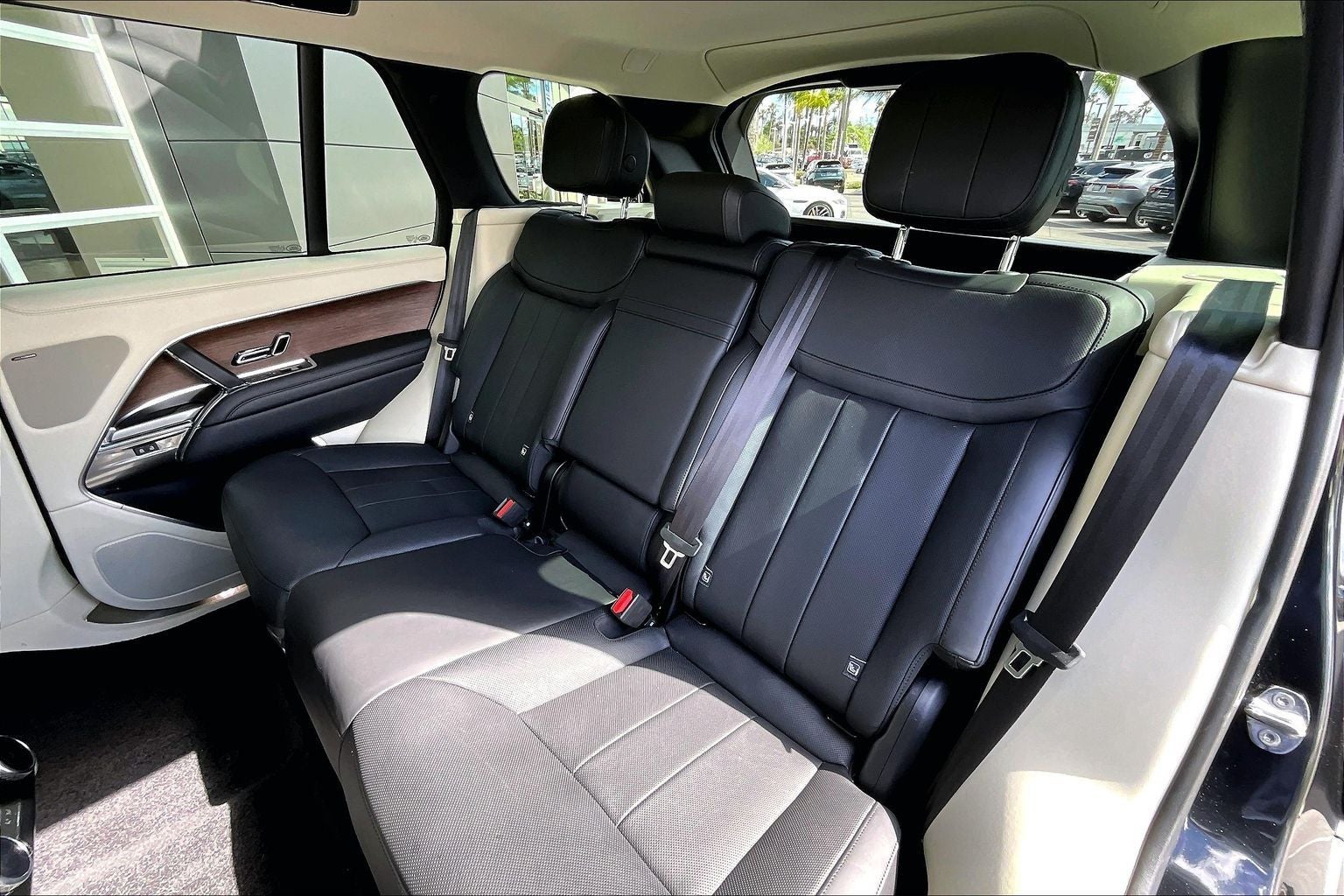 2024 Land Rover Range Rover SE