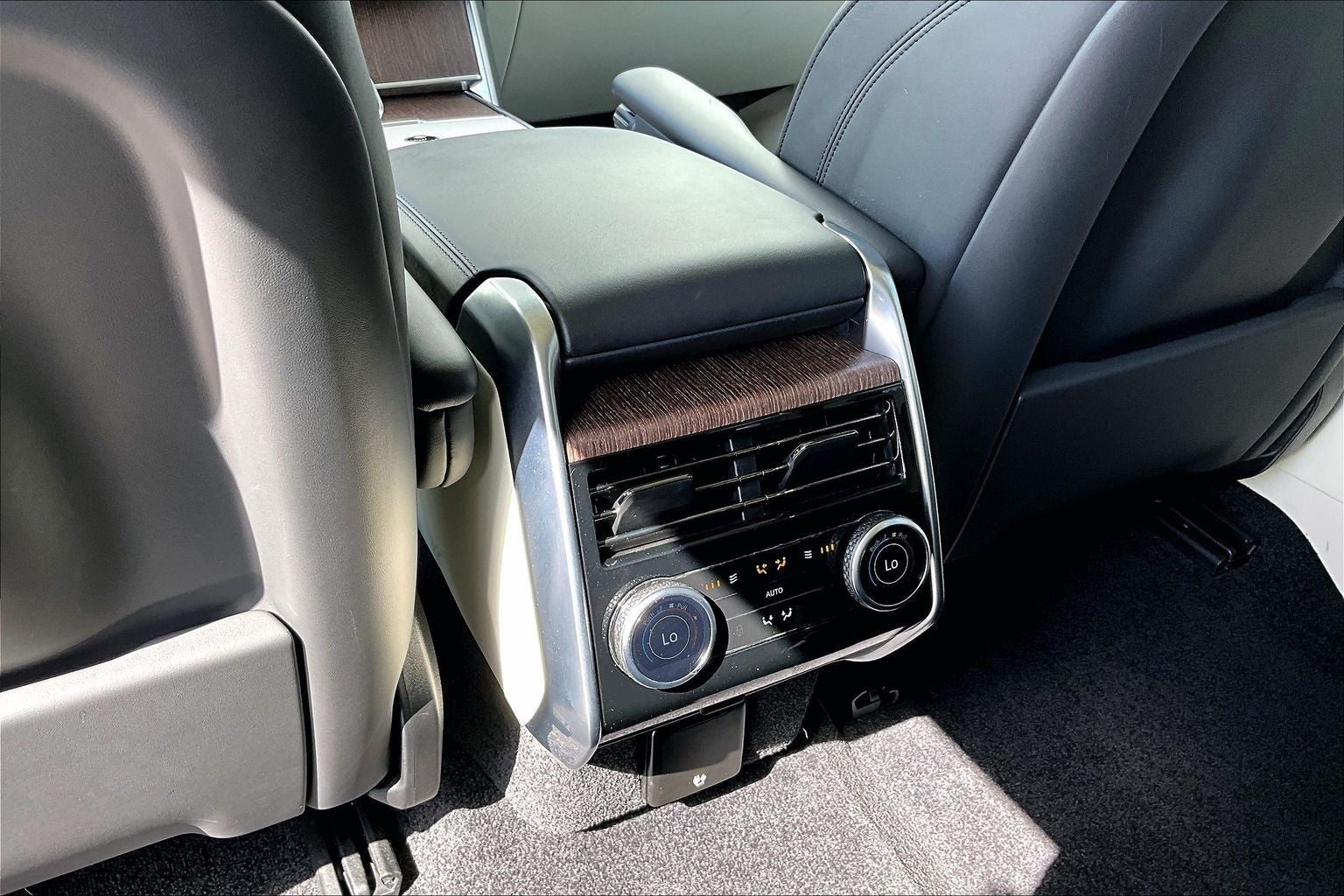 2024 Land Rover Range Rover SE
