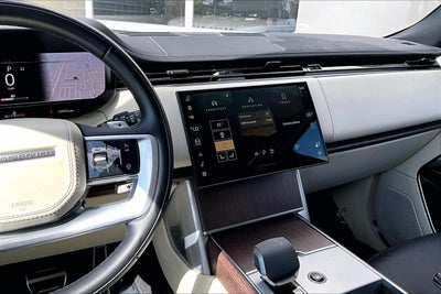 2024 Land Rover Range Rover SE
