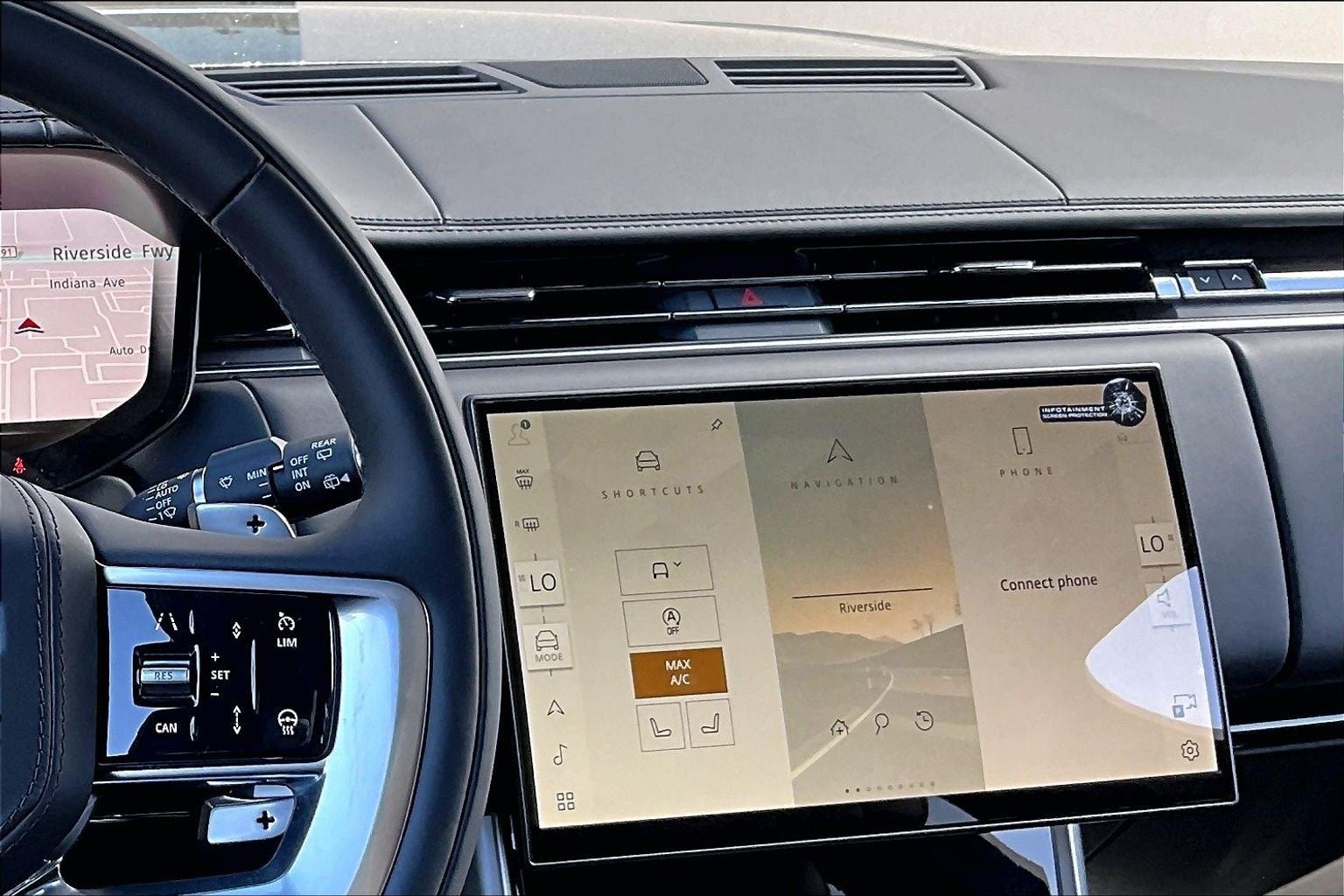 2026 Land Rover Range Rover SE