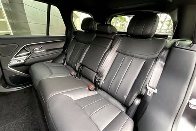 2026 Land Rover Range Rover SE