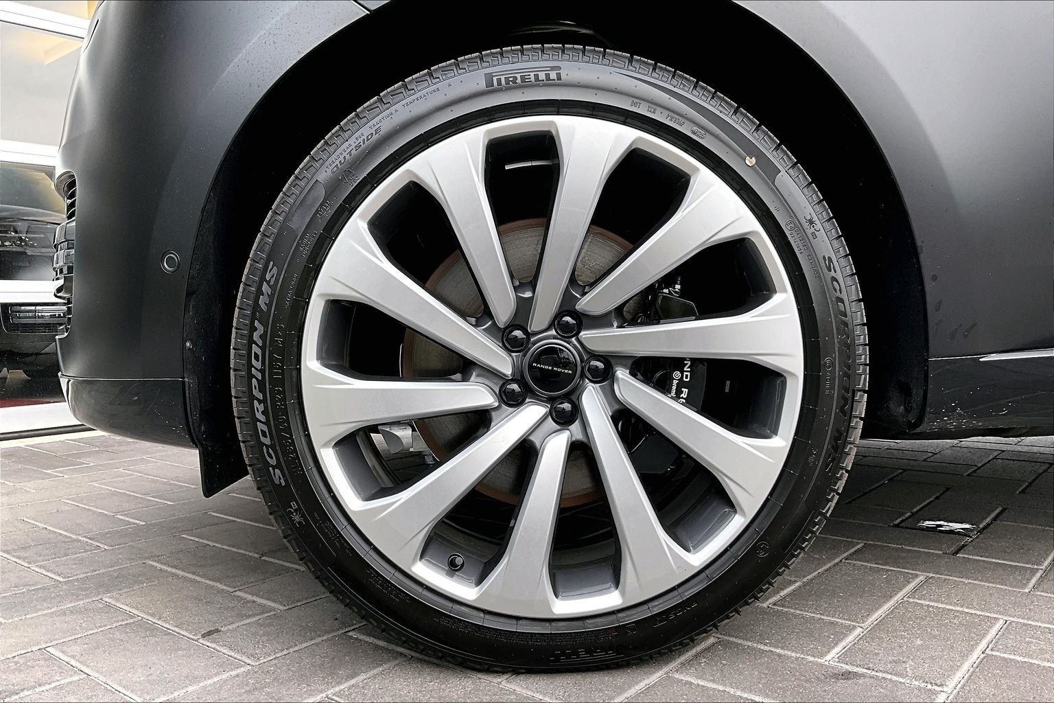 2026 Land Rover Range Rover SE