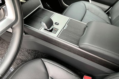 2026 Land Rover Range Rover SE