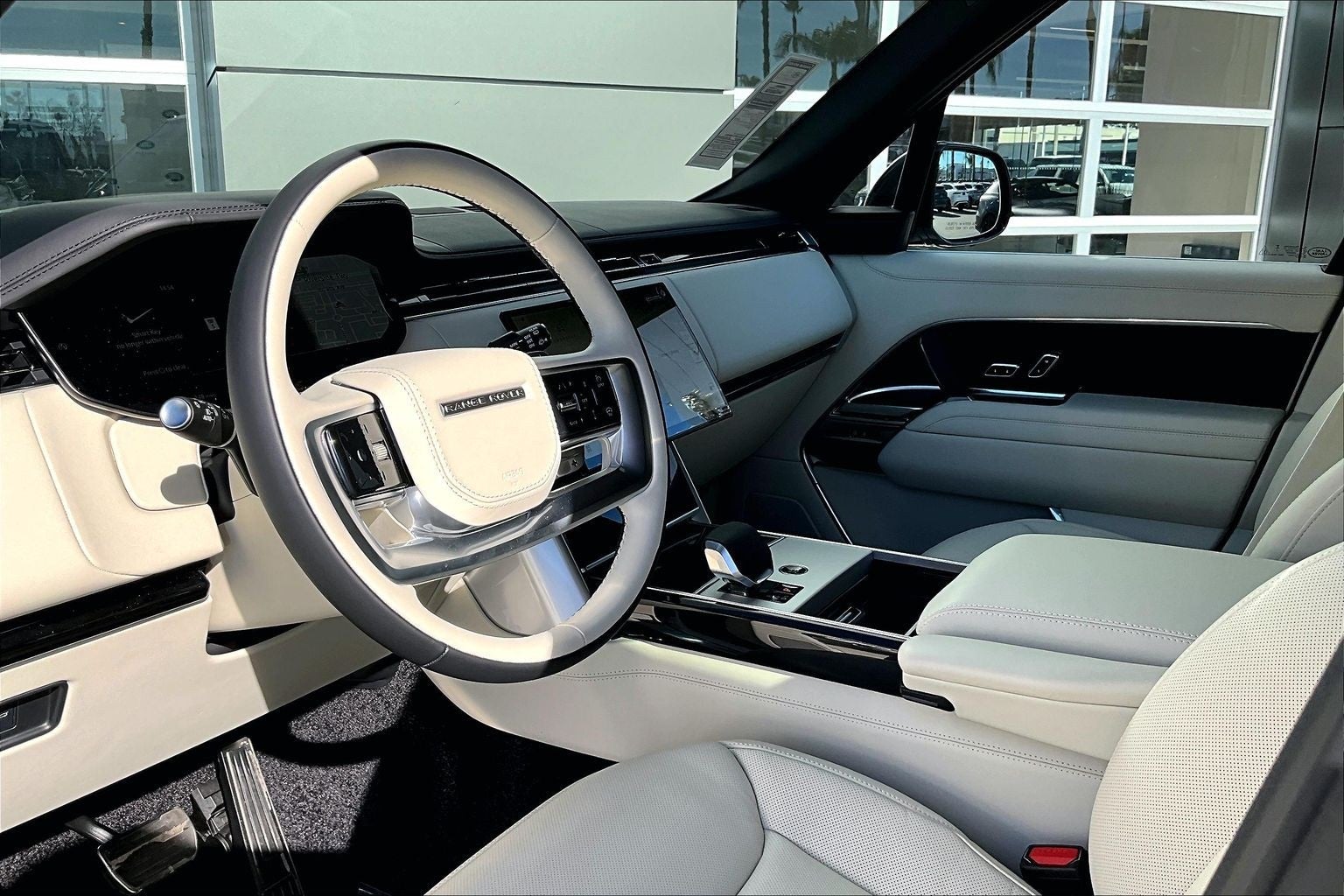 2026 Land Rover Range Rover SE