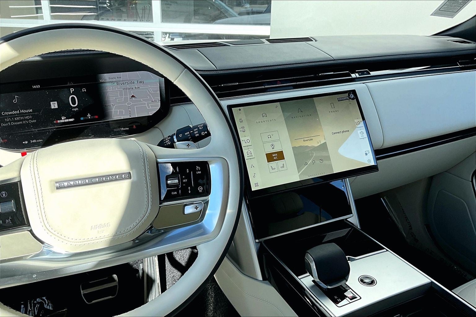 2026 Land Rover Range Rover SE