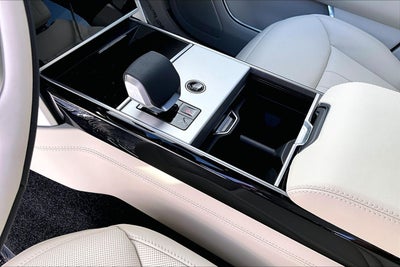 2026 Land Rover Range Rover SE