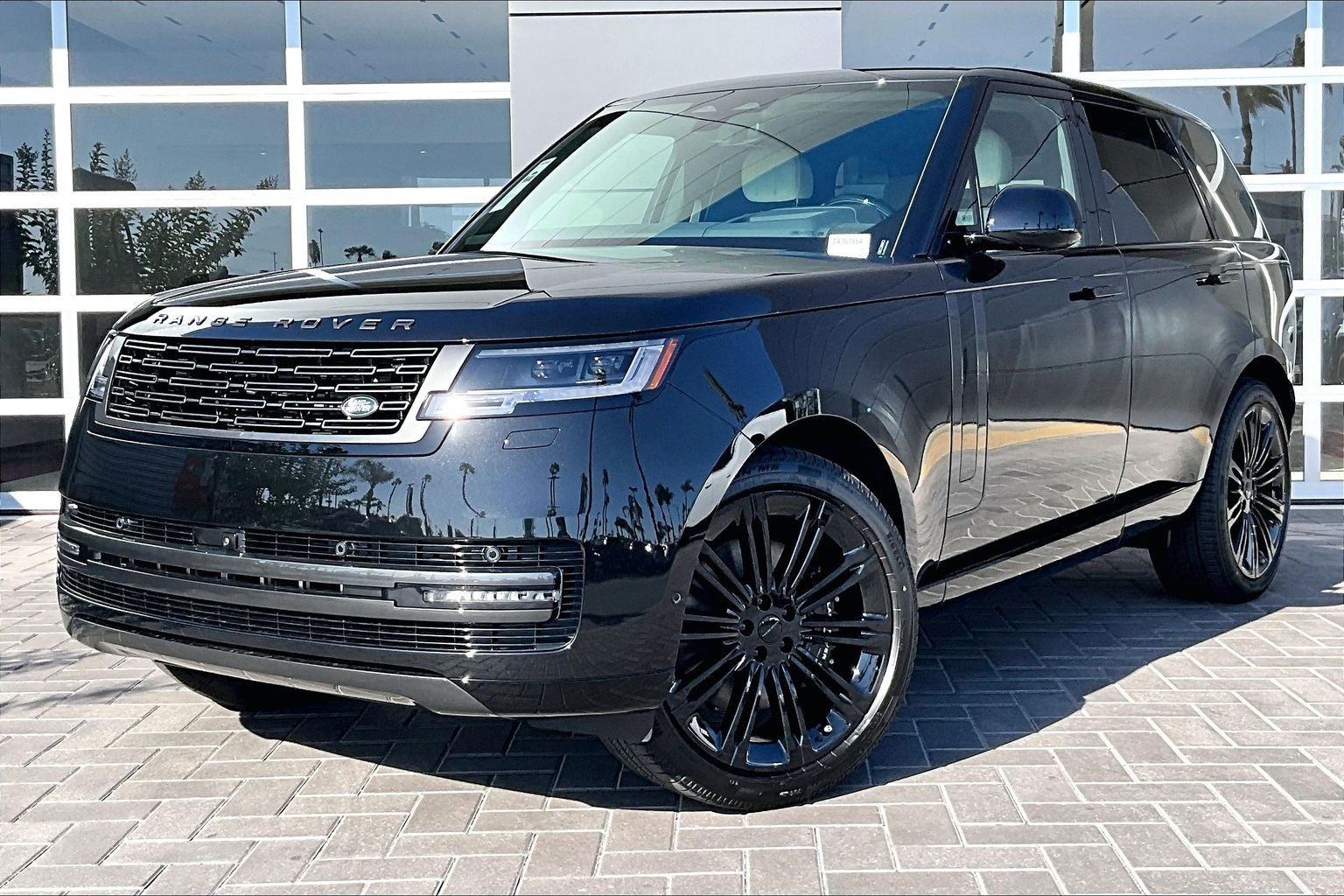 2026 Land Rover Range Rover SE