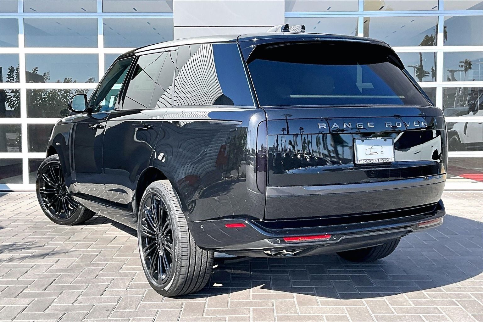2026 Land Rover Range Rover SE