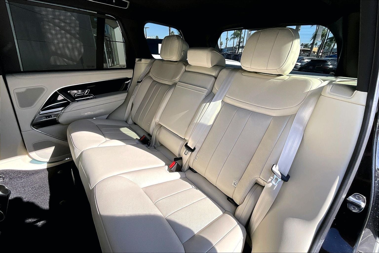 2026 Land Rover Range Rover SE