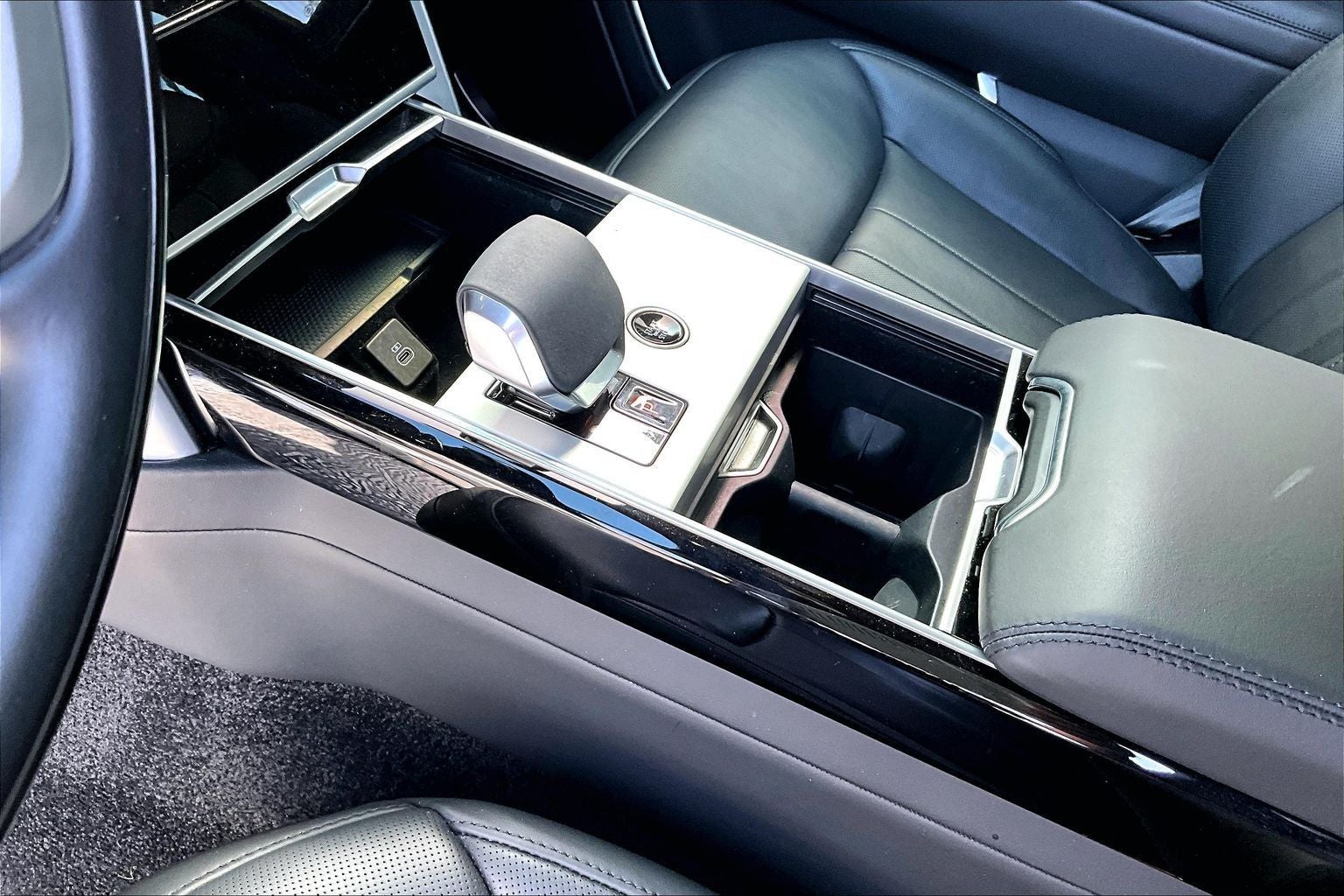 2024 Land Rover Range Rover SE