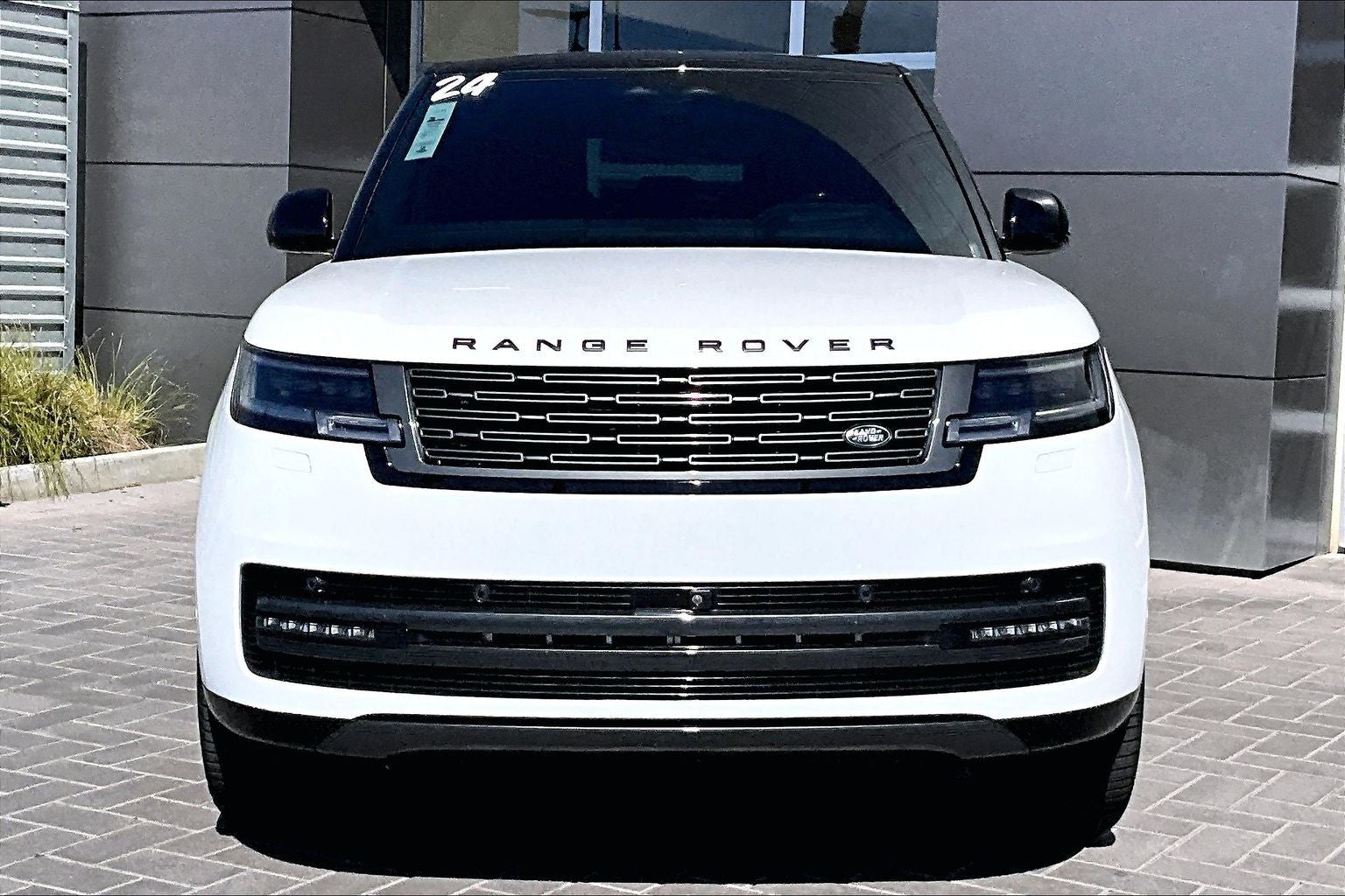 2024 Land Rover Range Rover SE