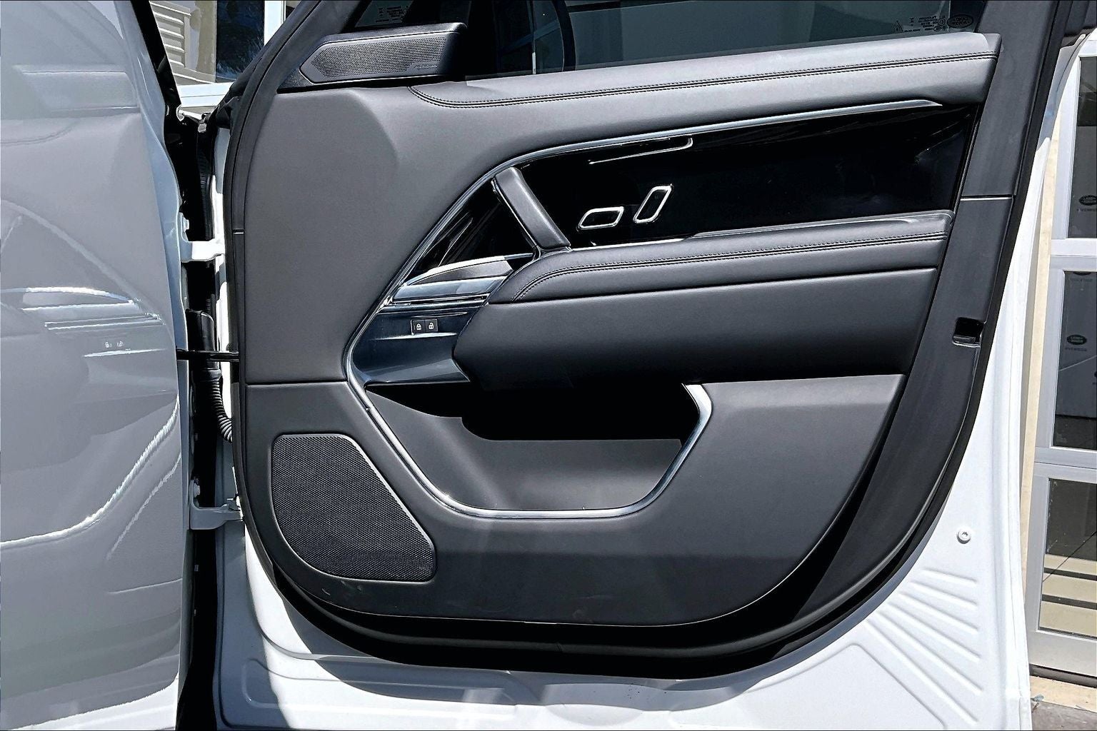 2024 Land Rover Range Rover SE