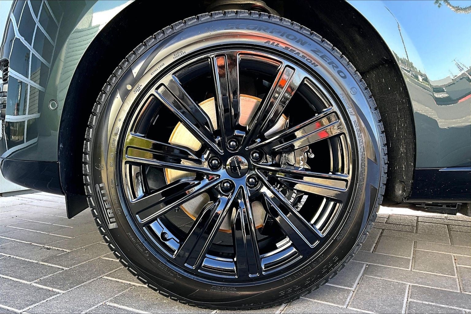 2026 Land Rover Range Rover Plug-In Hybrid SE