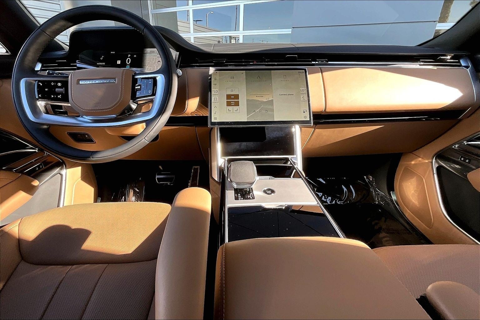 2026 Land Rover Range Rover Plug-In Hybrid SE