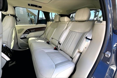 2026 Land Rover Range Rover Plug-In Hybrid SE