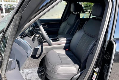 2026 Land Rover Range Rover Plug-In Hybrid SE