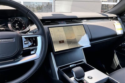 2026 Land Rover Range Rover Plug-In Hybrid SE