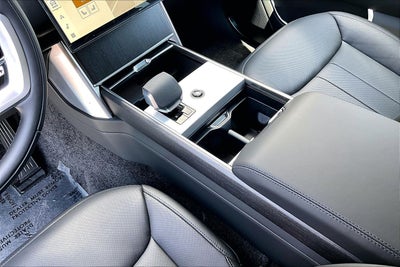 2026 Land Rover Range Rover Plug-In Hybrid SE