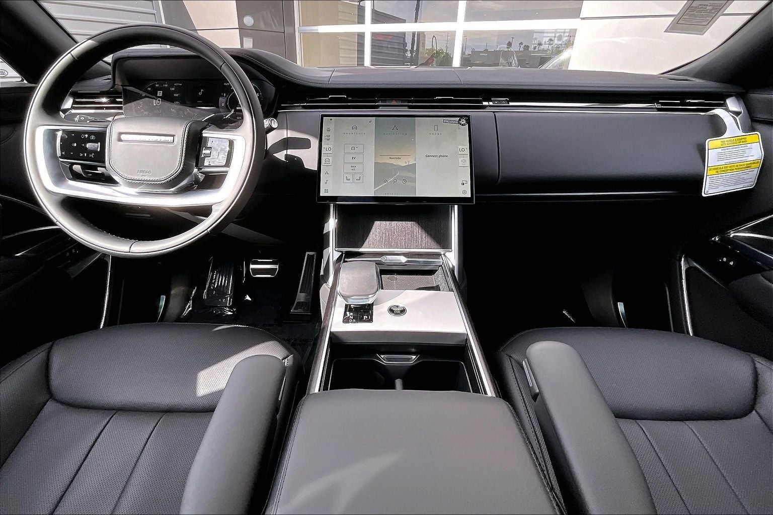 2026 Land Rover Range Rover Plug-In Hybrid SE