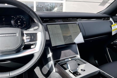 2026 Land Rover Range Rover Plug-In Hybrid SE