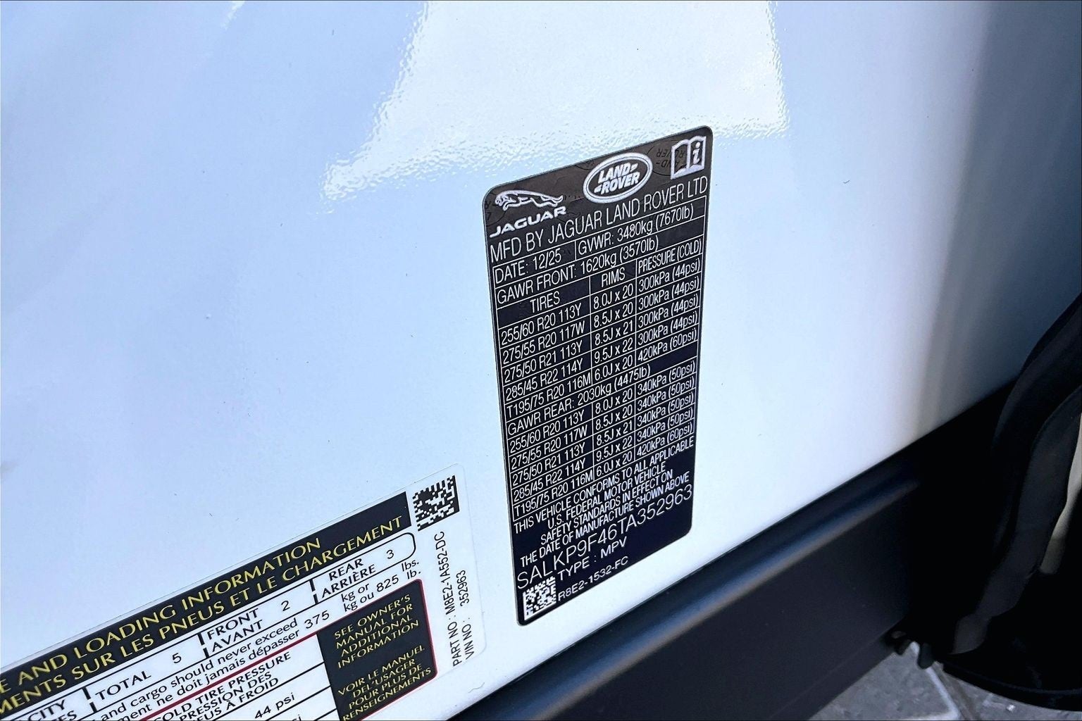 2026 Land Rover Range Rover Plug-In Hybrid SE