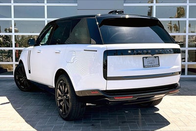 2026 Land Rover Range Rover Plug-In Hybrid SE
