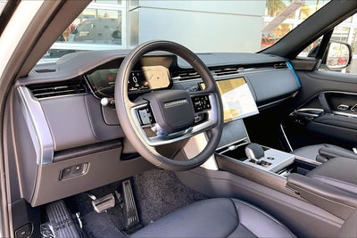2026 Land Rover Range Rover Plug-In Hybrid SE