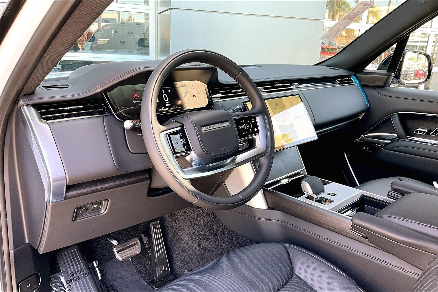 2026 Land Rover Range Rover Plug-In Hybrid SE