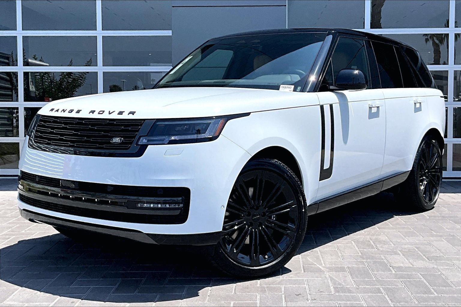 2026 Land Rover Range Rover SE