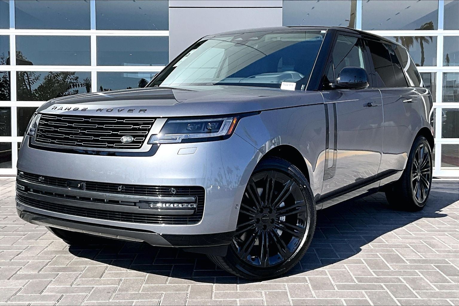 2026 Land Rover Range Rover SE