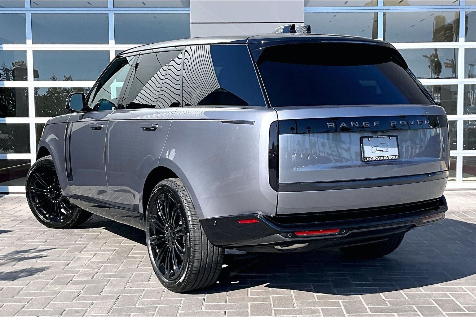 2026 Land Rover Range Rover SE