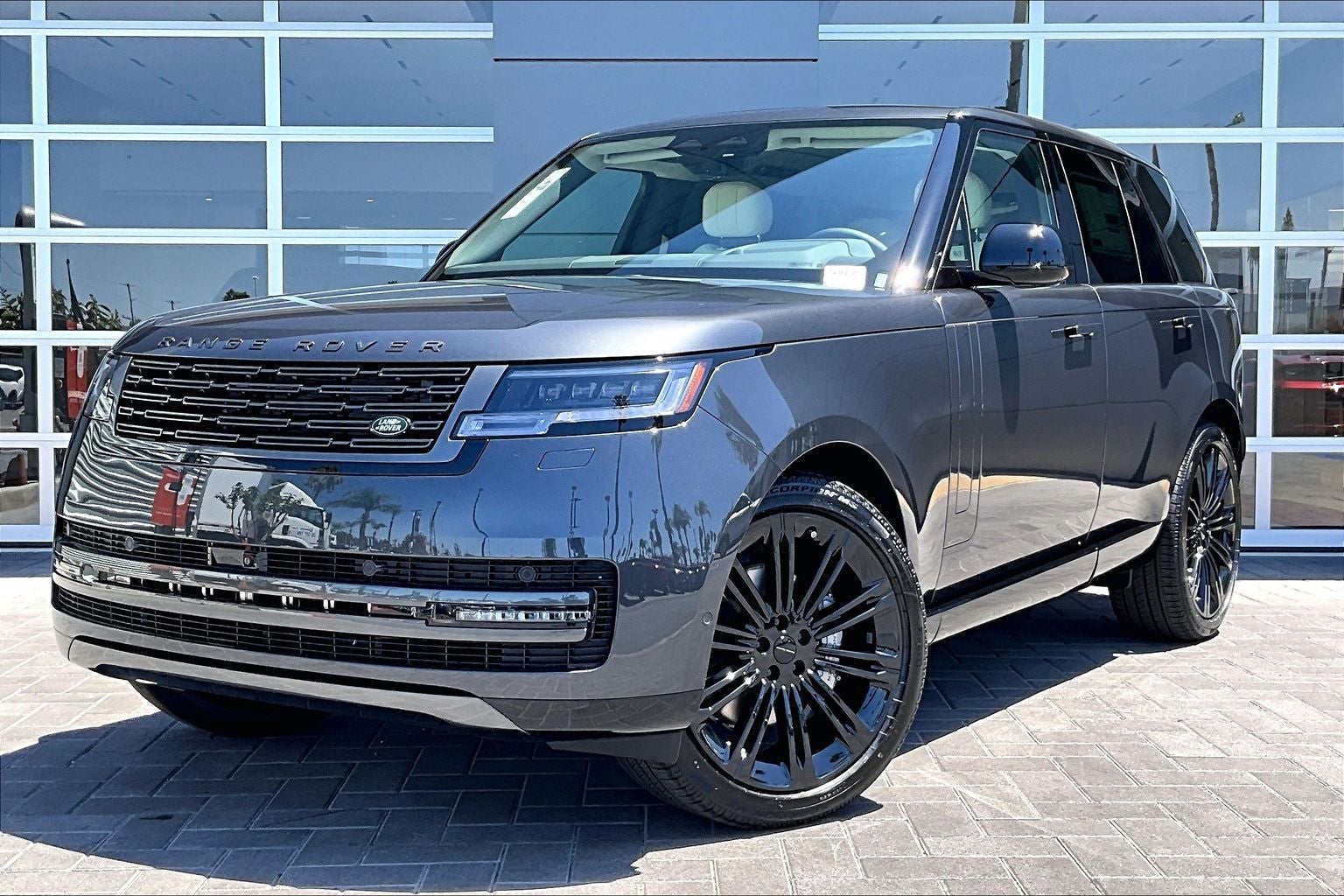 2026 Land Rover Range Rover SE