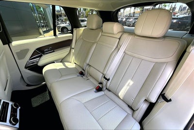 2026 Land Rover Range Rover SE
